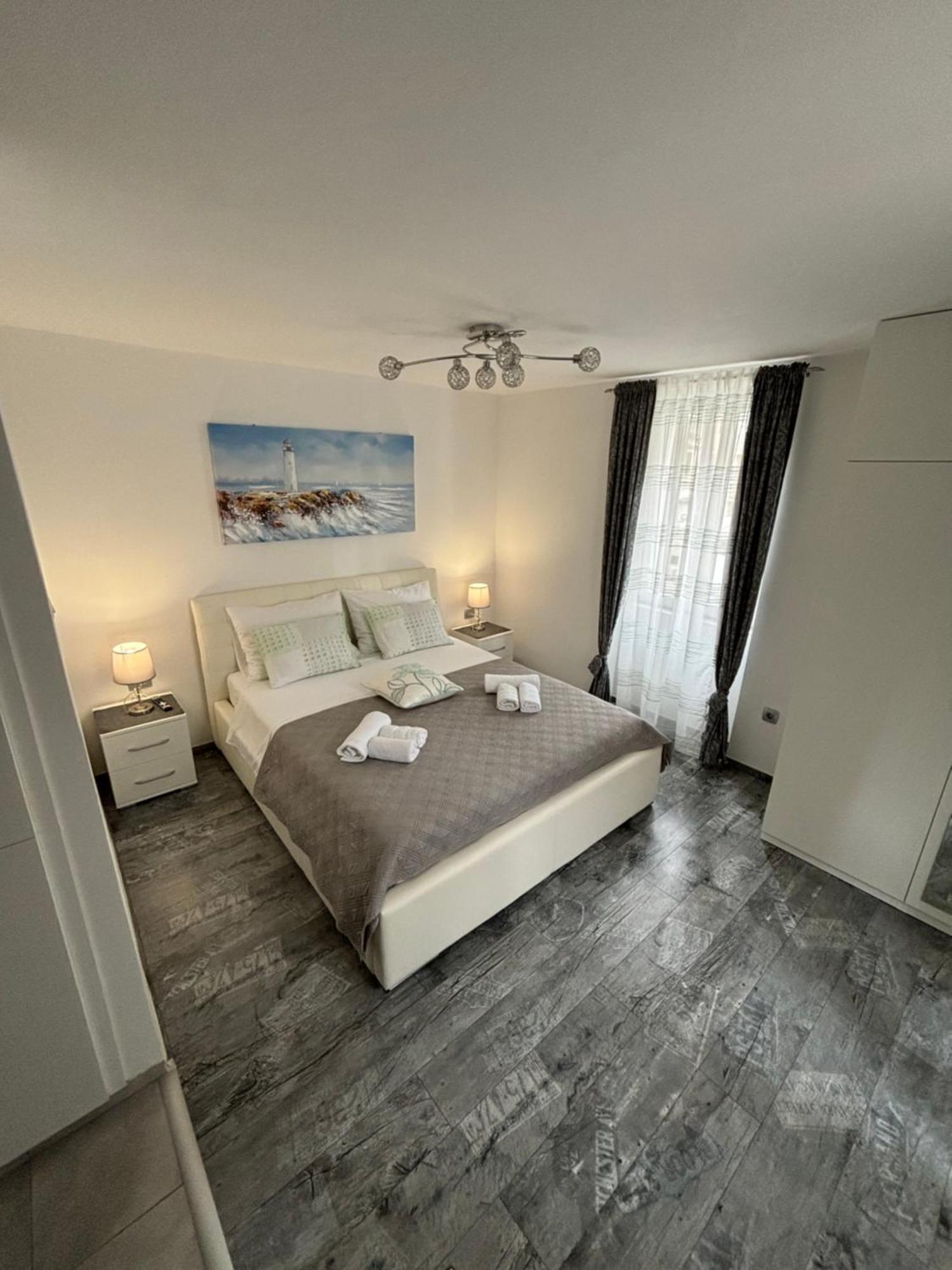 Apartment Cvita Split Bagian luar foto